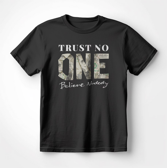 Готина Тениска с Дизайн"Trust No One"